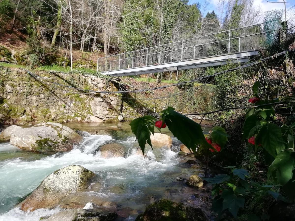 Campismo Rural Vale Dos Moinhos Geres Hotel Kültér fotó